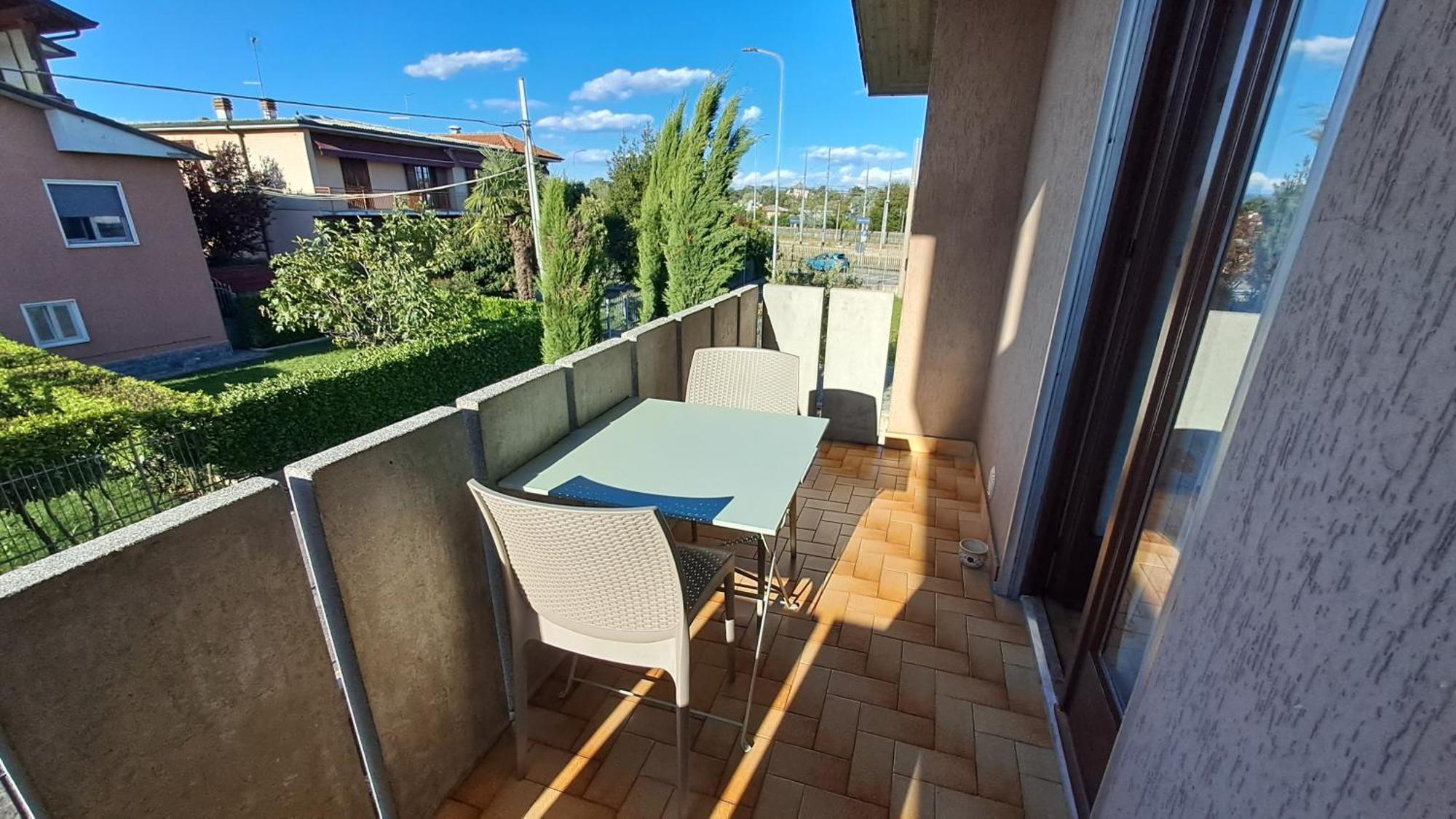 Colleoni'S Lodge Casa Vacanze Con 2 Appartamenti Верделлино Экстерьер фото