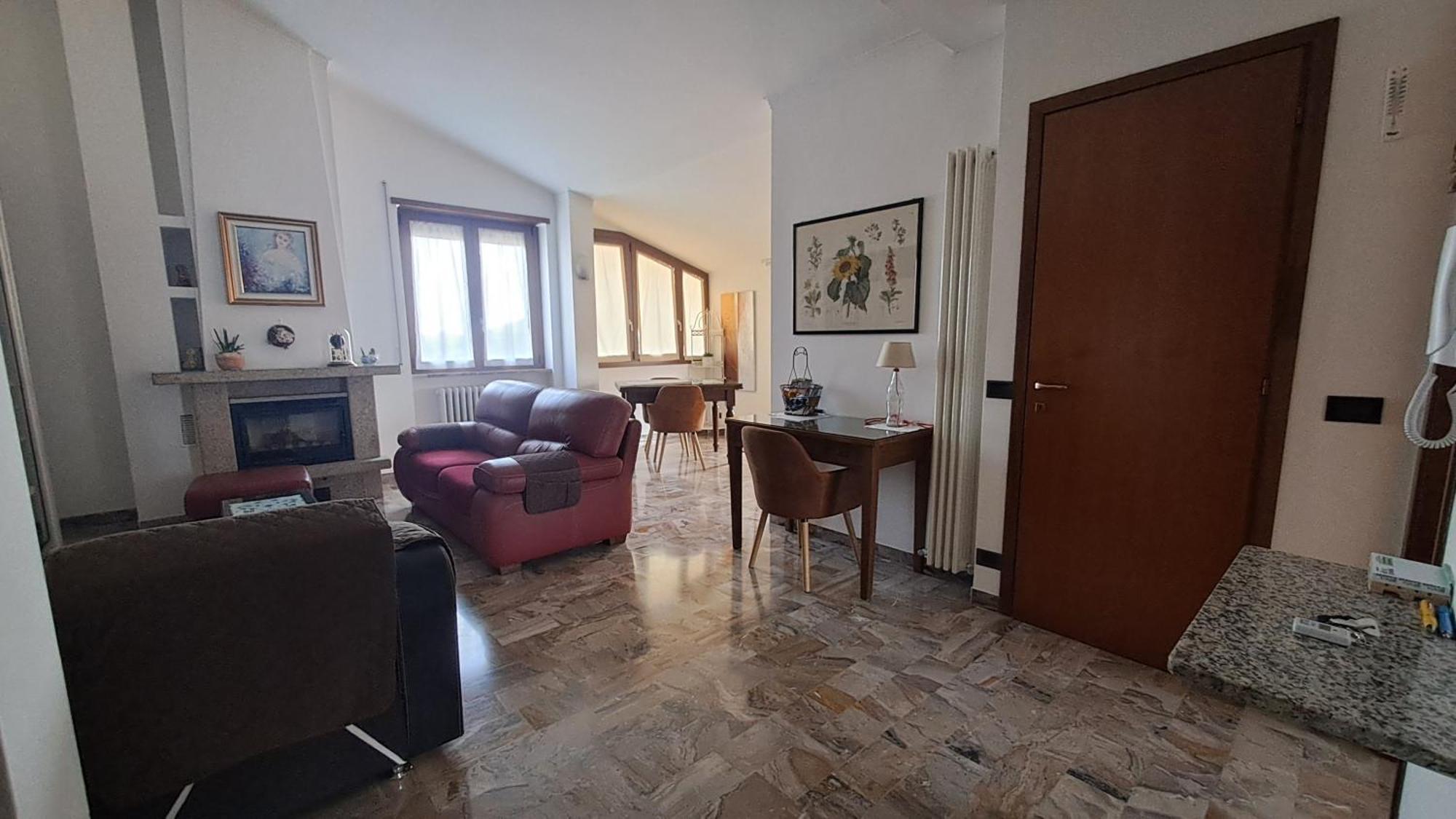 Colleoni'S Lodge Casa Vacanze Con 2 Appartamenti Верделлино Экстерьер фото
