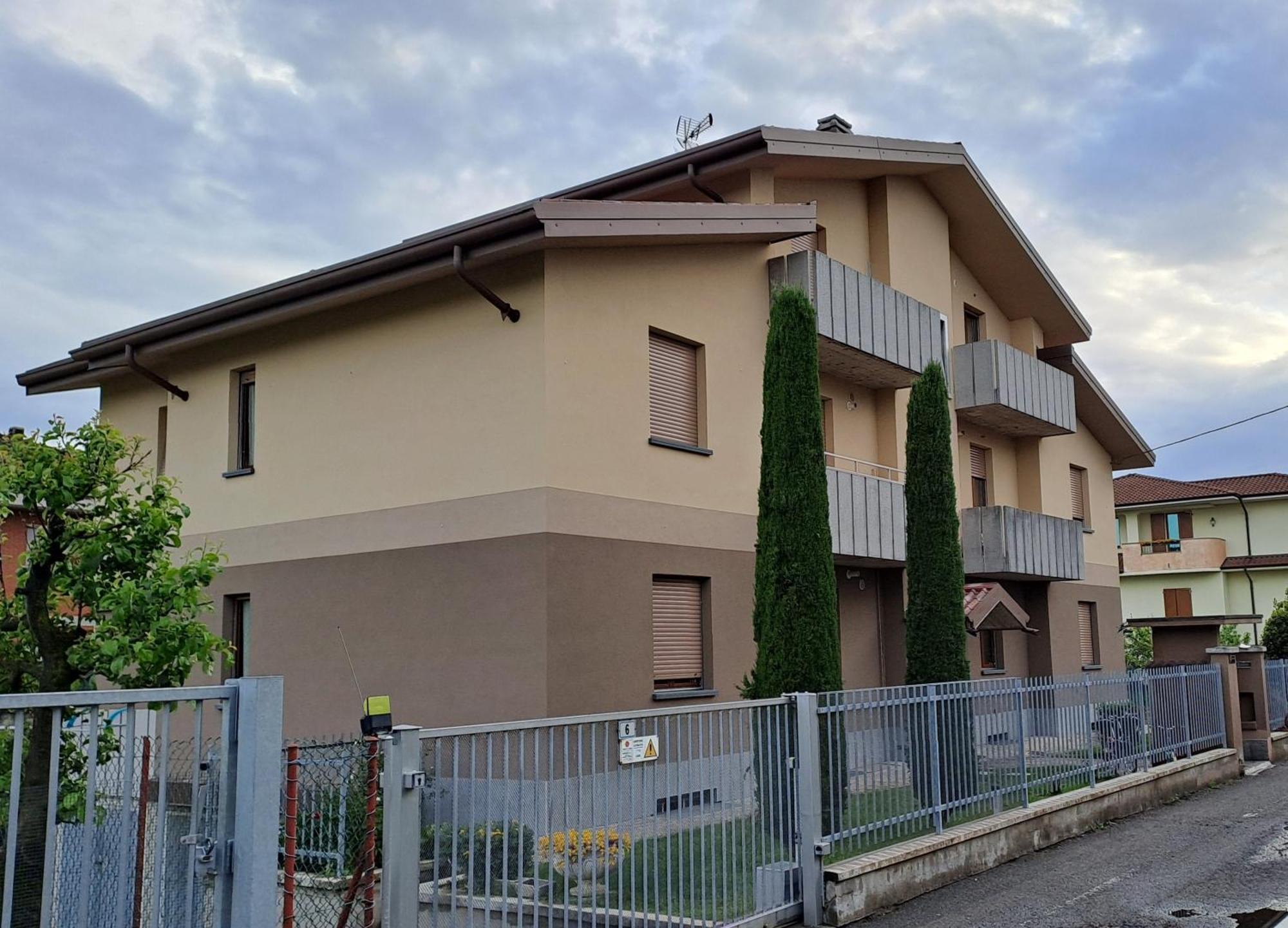 Colleoni'S Lodge Casa Vacanze Con 2 Appartamenti Верделлино Экстерьер фото