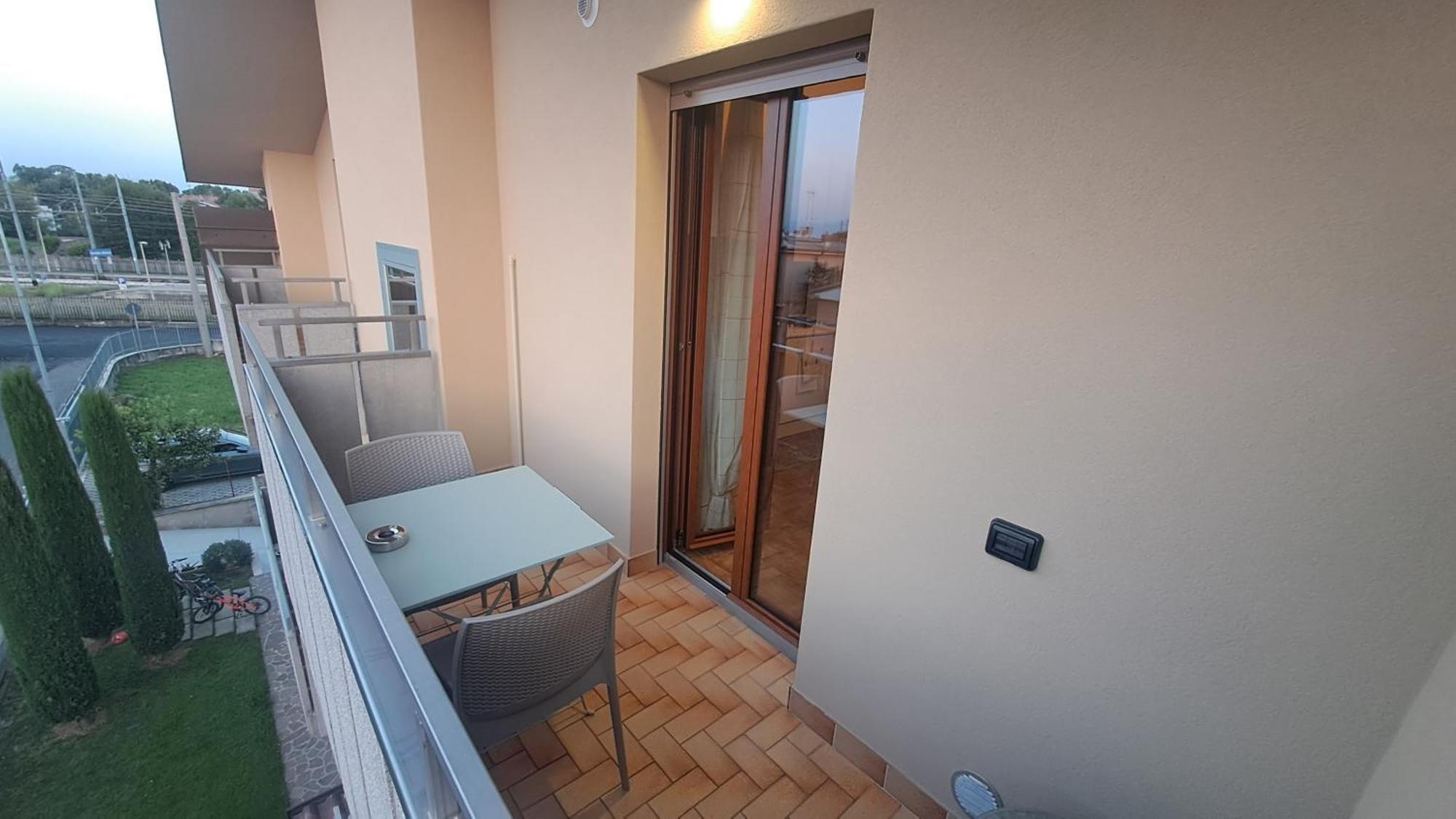 Colleoni'S Lodge Casa Vacanze Con 2 Appartamenti Верделлино Экстерьер фото