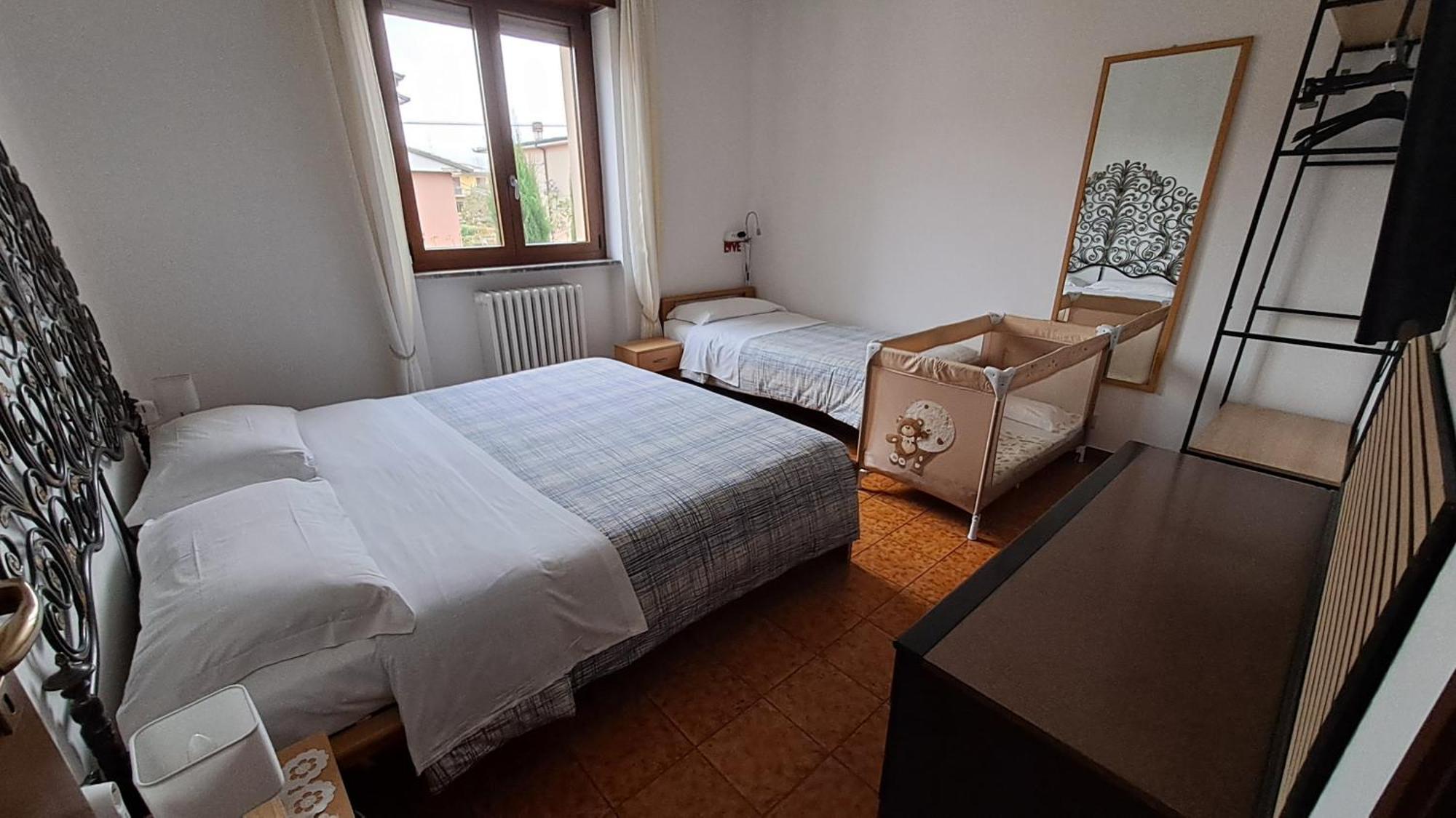 Colleoni'S Lodge Casa Vacanze Con 2 Appartamenti Верделлино Экстерьер фото